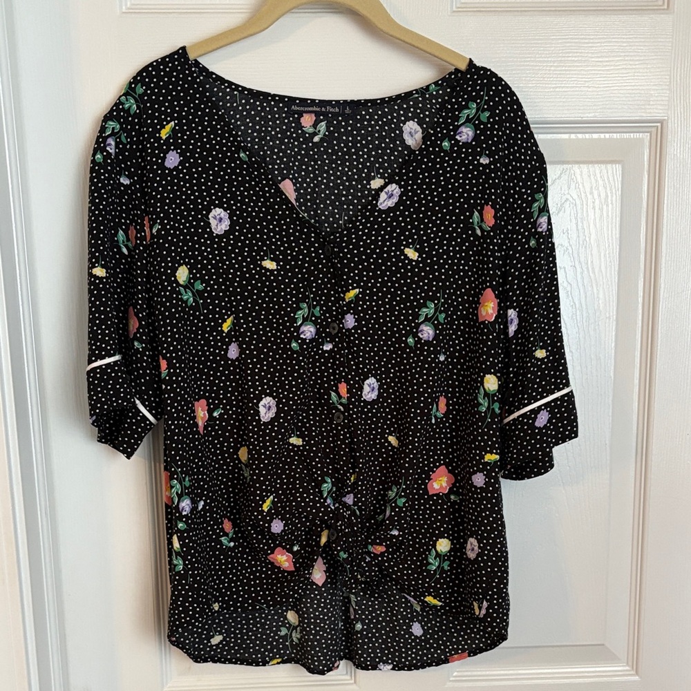 Abercrombie Floral Dot Tie Front Top Sz L